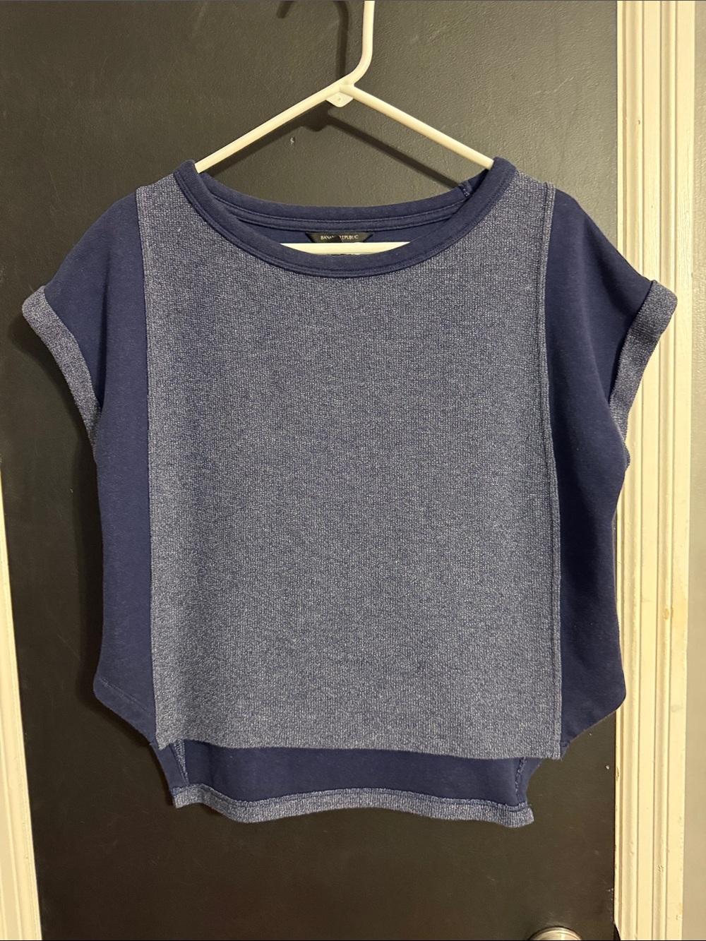 Banana Republic Cropped Boxy Top Size: S